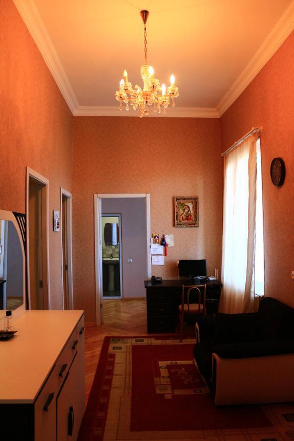 Гостевой дом Sighnaghi Inn Экстерьер фото