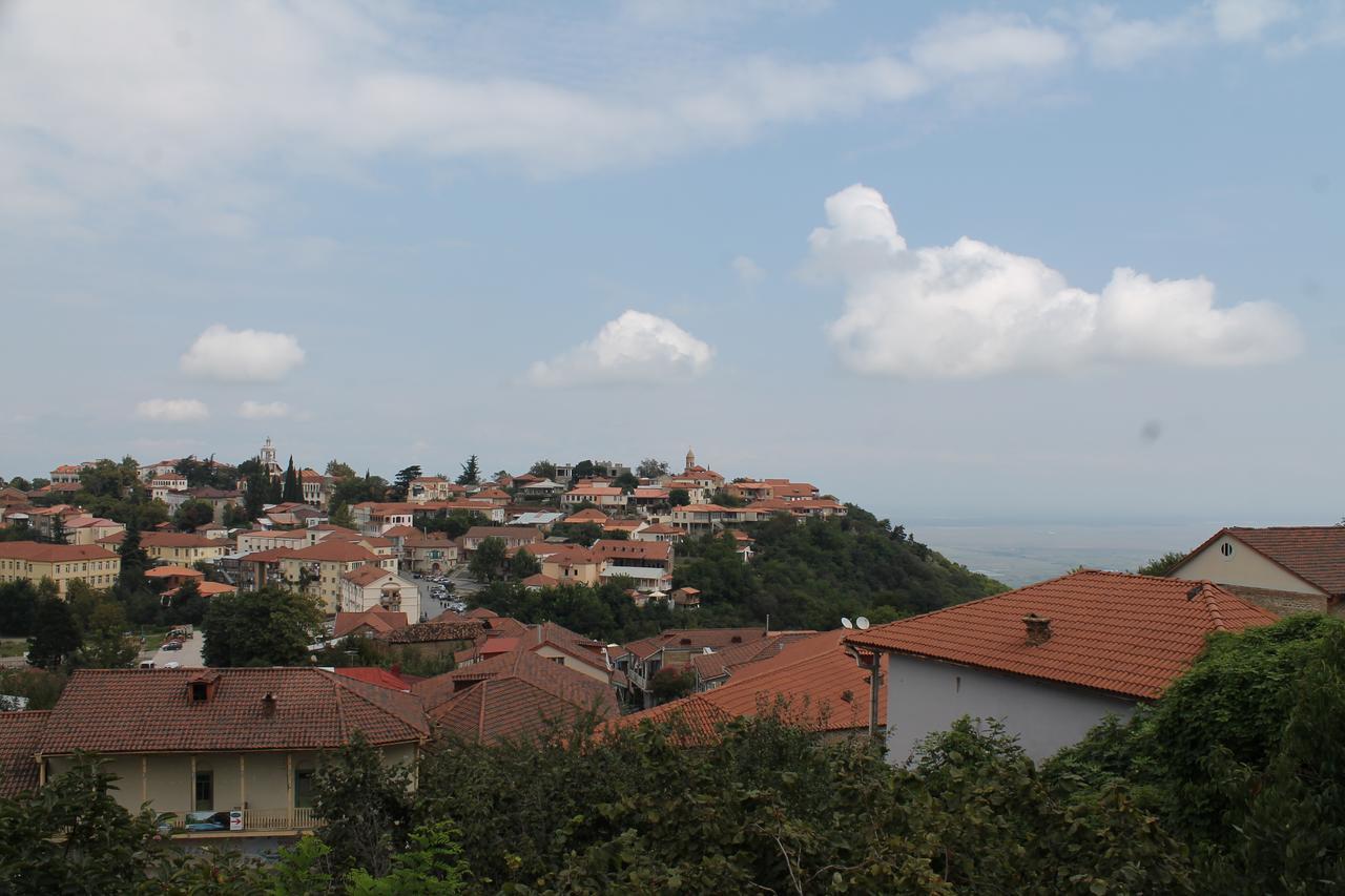 Гостевой дом Sighnaghi Inn Экстерьер фото